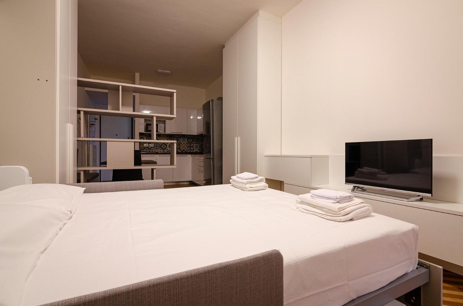 Ugo Bassi Lux Apartment Bologne Extérieur photo