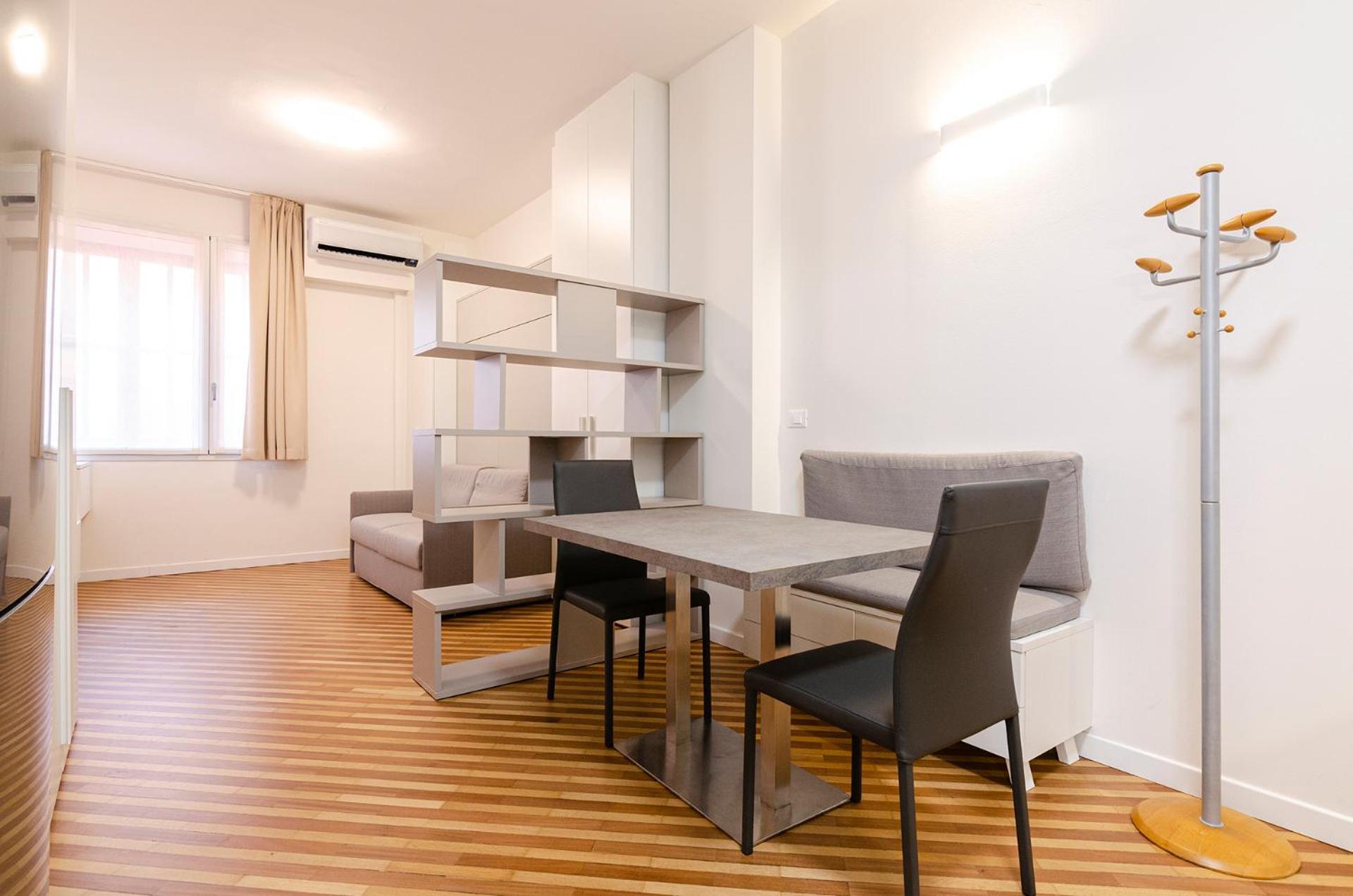 Ugo Bassi Lux Apartment Bologne Extérieur photo